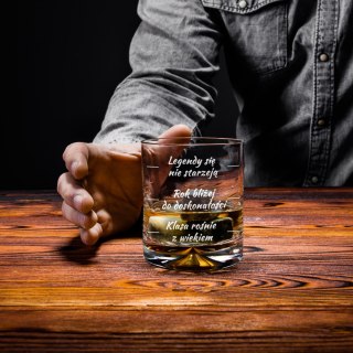 Urodzinowa szklanka do whisky z nadrukiem - prezent na 50-tkę